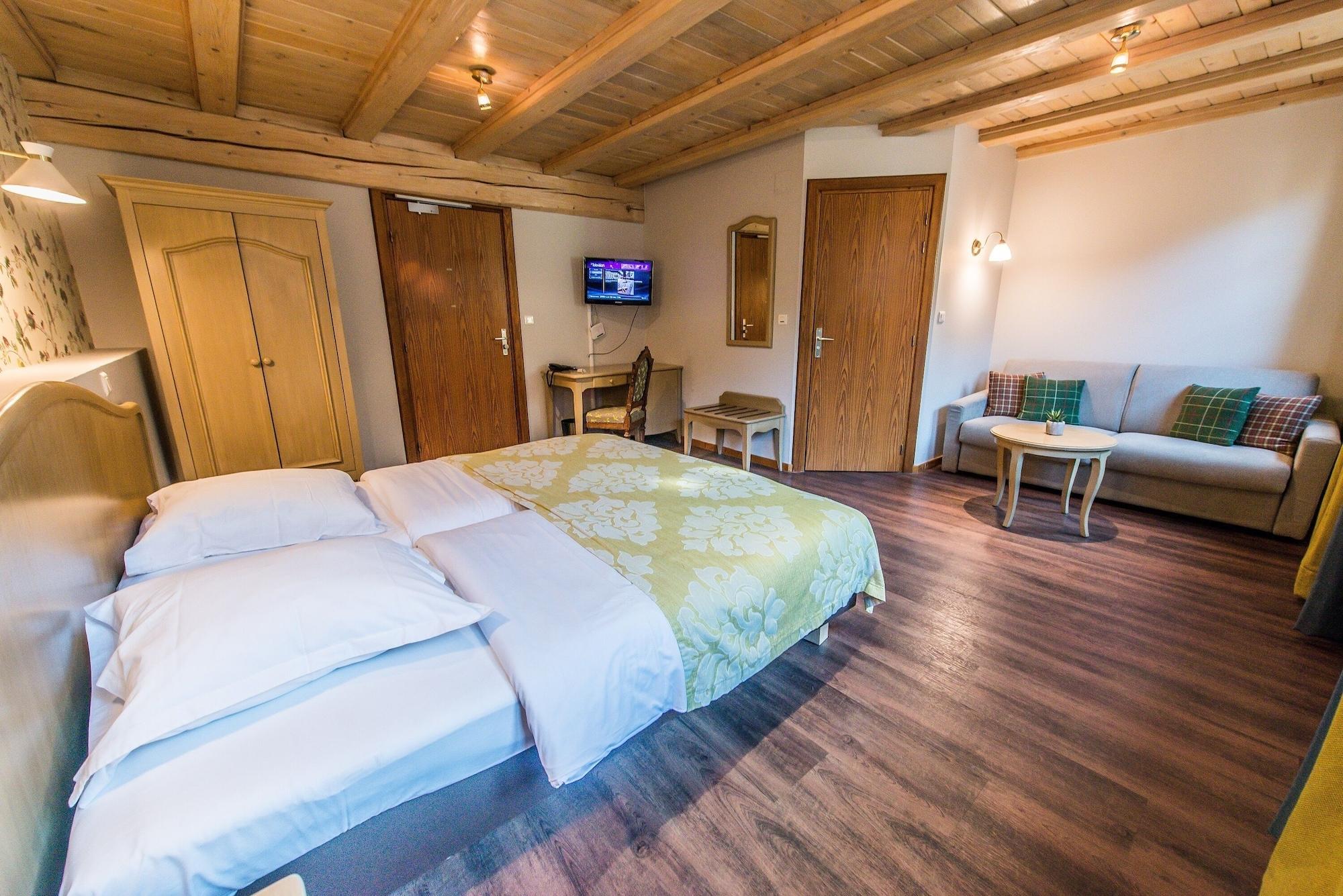 Hotel Au Lion Рибовиль Экстерьер фото