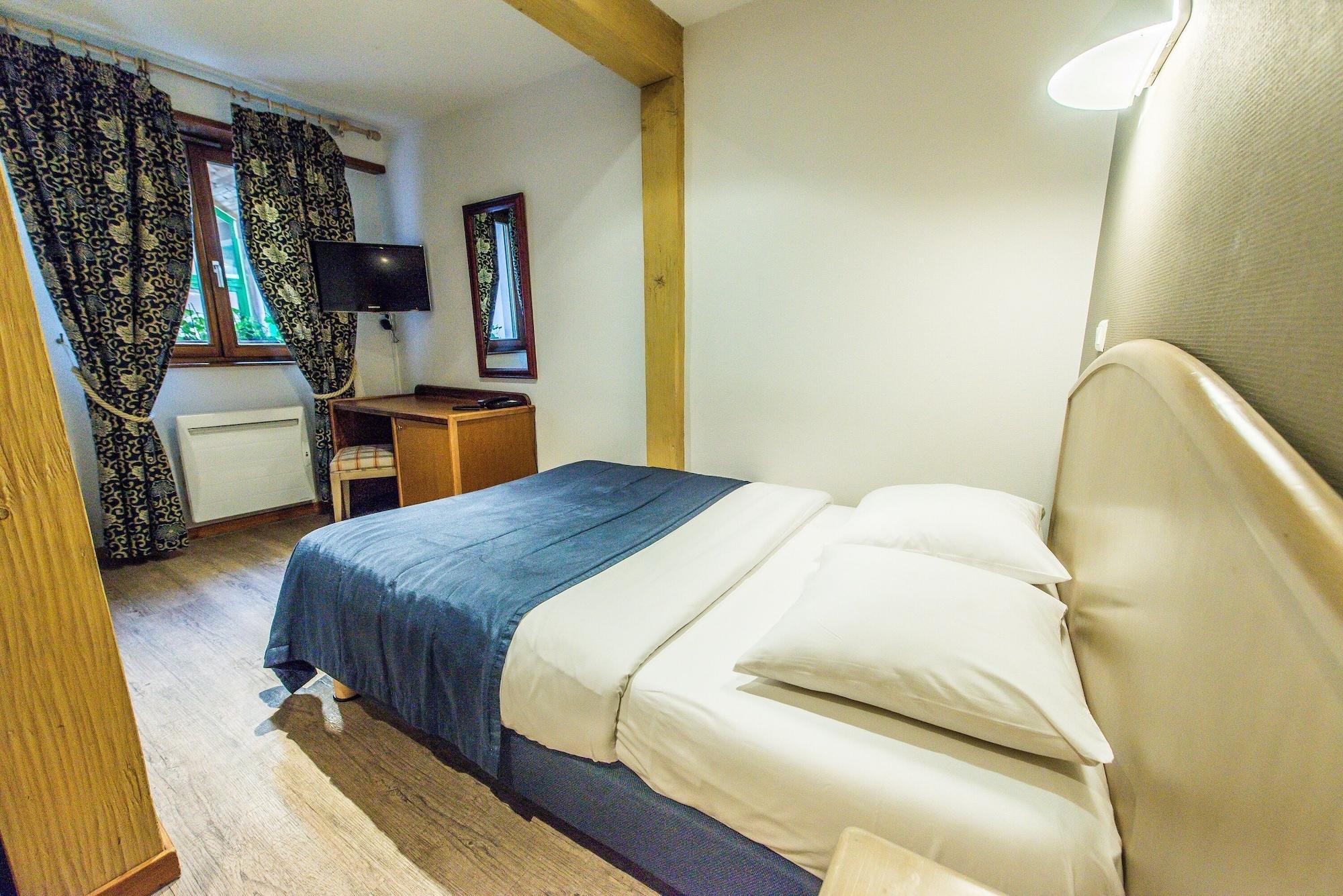 Hotel Au Lion Рибовиль Экстерьер фото